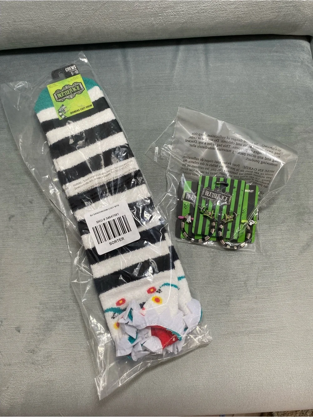 Beetlejuice Set NWT Sandworm Women Fleece socks, Hoop Earrings, Charm Bracelet